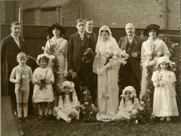 turnor/images/Maud Turner and Harold Partridge wedding 04-10-1913 new scan